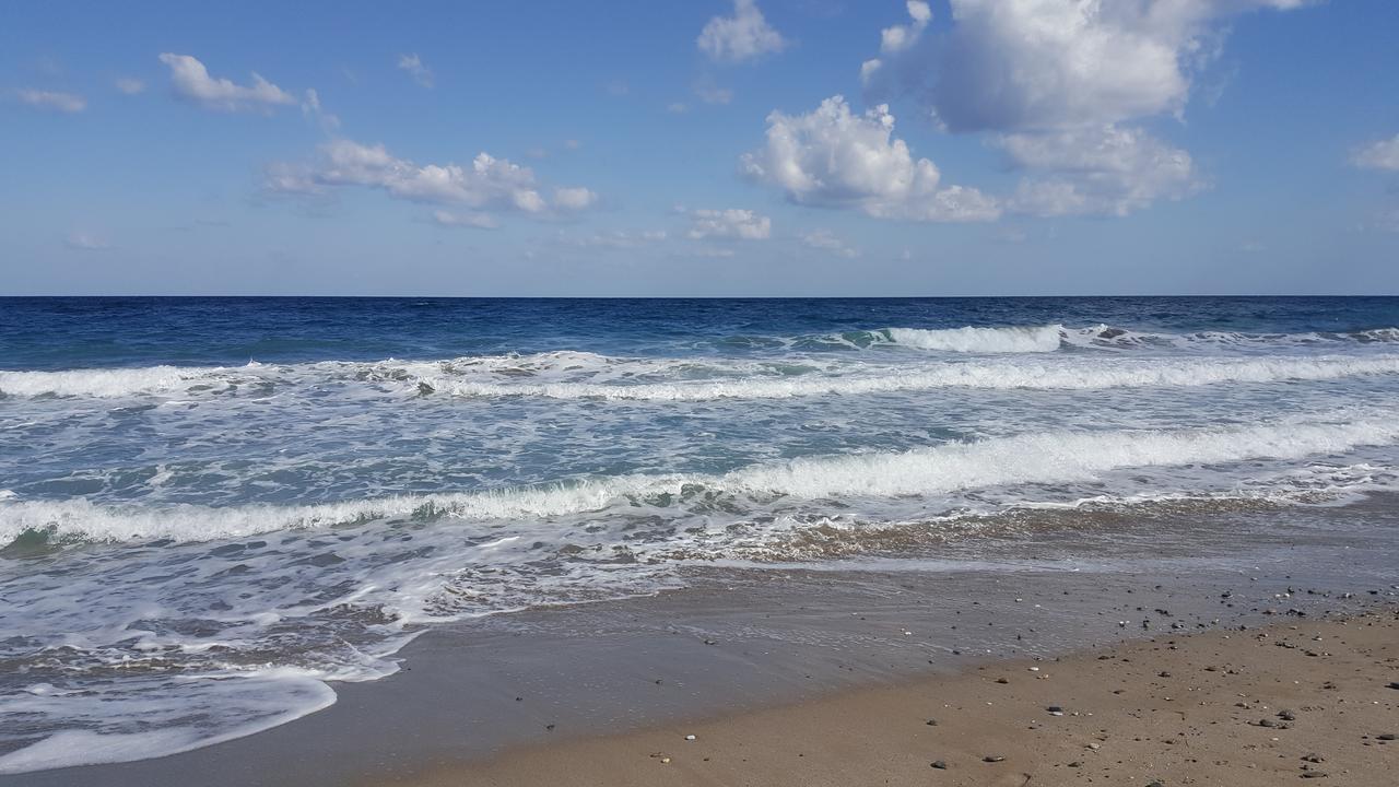 Jūrkalne Amber Coast & Seaアパートホテル エクステリア 写真